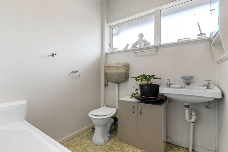 42 Mcannalley Street Manurewa_14