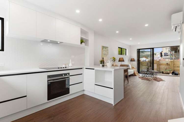 6&8 Embassy Place Glenfield_9