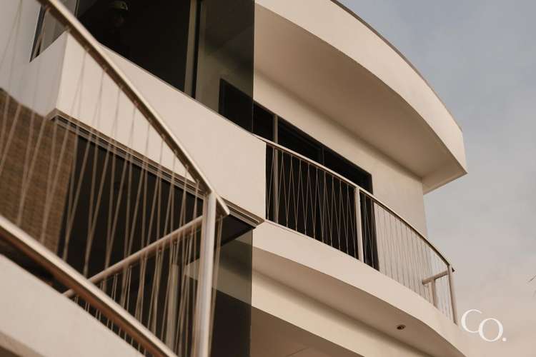 1 Seventeenth Avenue_1