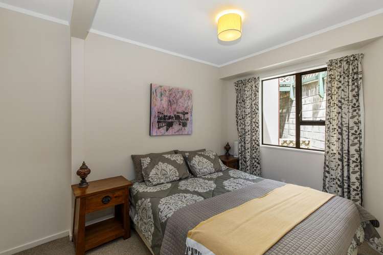 53 Hankey Street Mount Cook_10