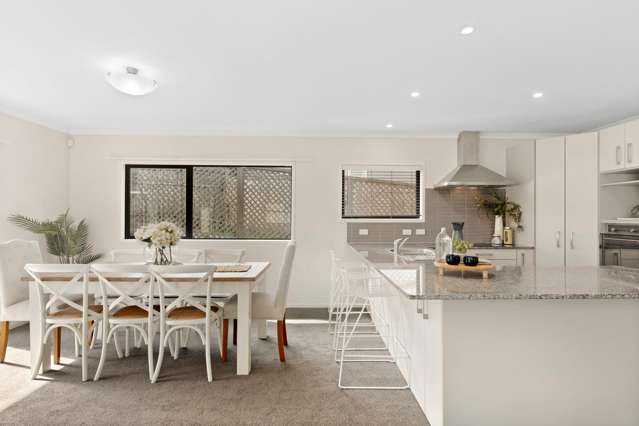 4 Marine Parade Mellons Bay_4