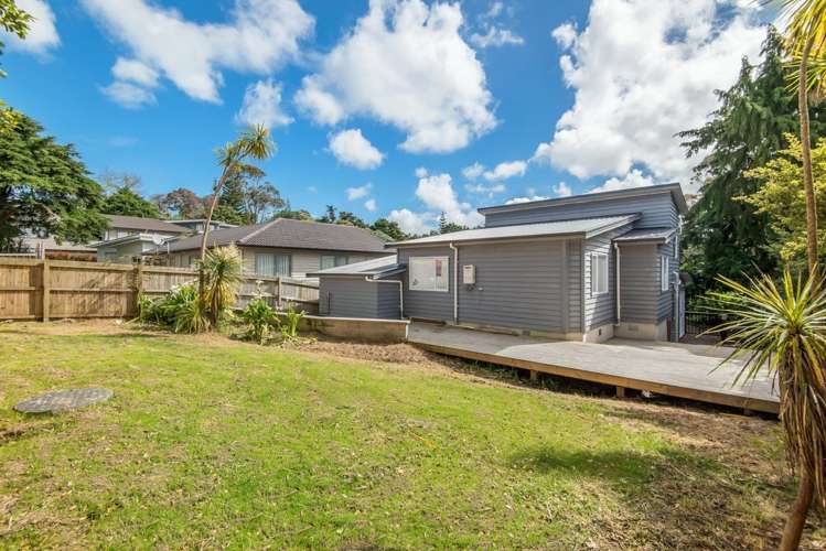 2/103l Glengarry Road Glen Eden_4