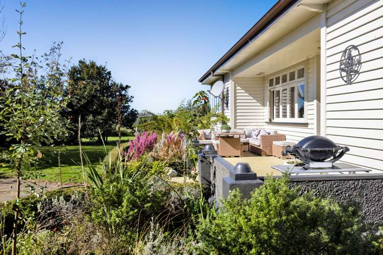 1170 A South Road Manaia_32