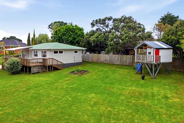34 Fairclough Road Beach Haven_16