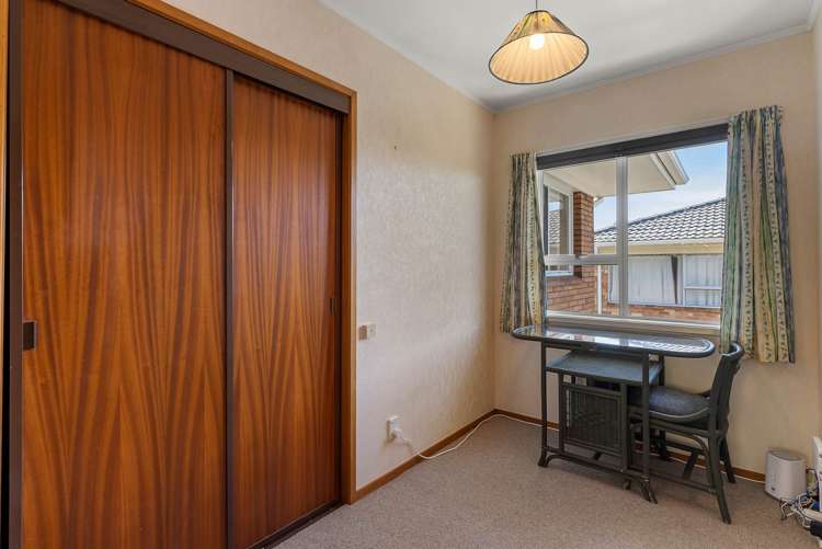 22 Taitua Drive Te Atatu South_13