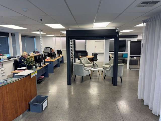 Unit A/14 Omega Street Rosedale_3