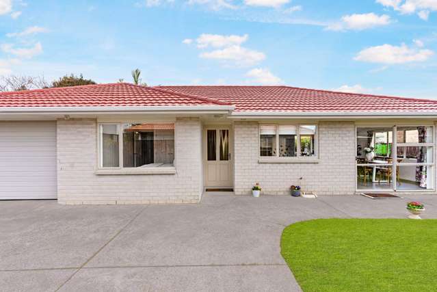 2/329 Botany Road Golflands_2