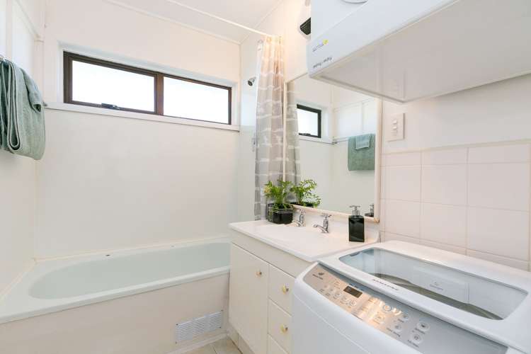 7/4 Claremont Grove Mount Victoria_9