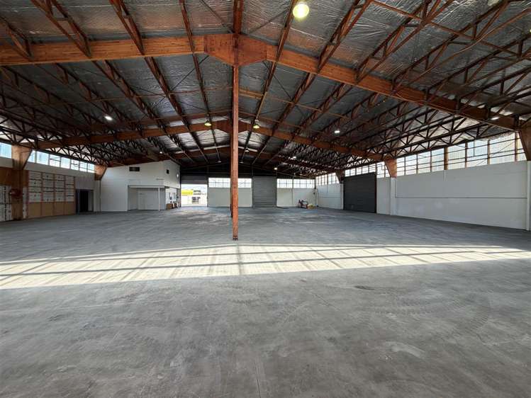 Unit J, 4 Morrin Road Saint Johns_1