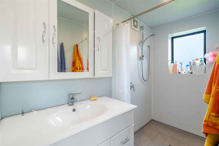 46 Lowe Street Avenal_7