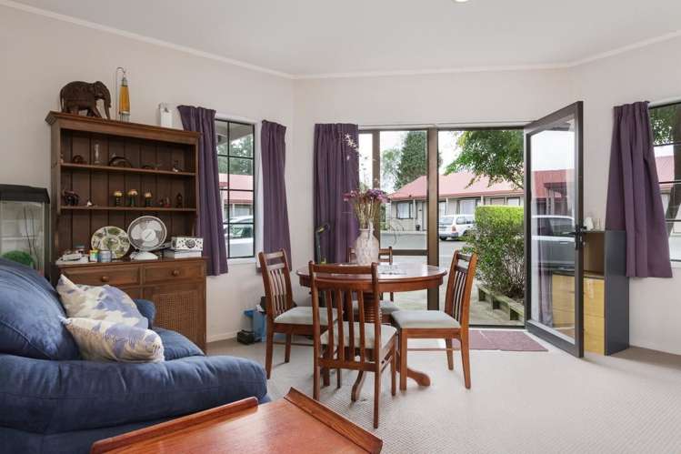 15/166 Waihi Road Judea_0