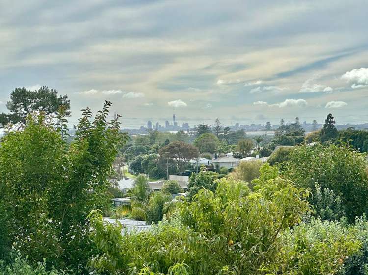 4/8 Valron Rd Te Atatu South_3