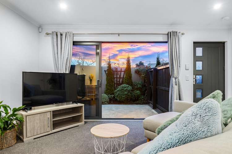 68B Travis Road Burwood_3