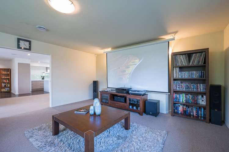 53 Covent Drive Stoke_9