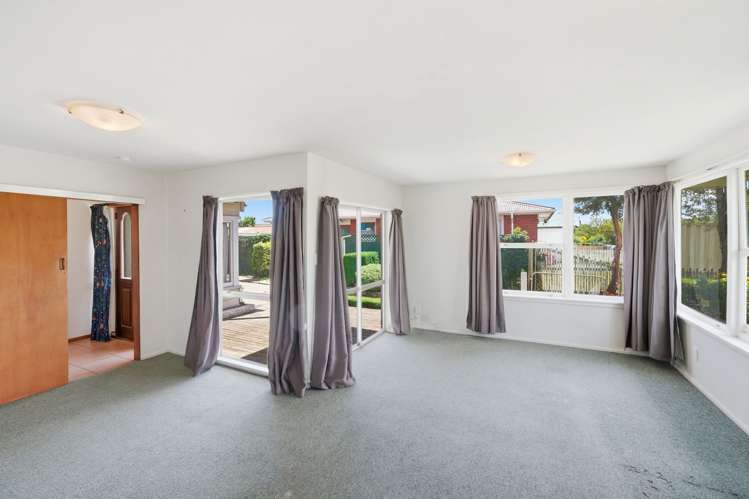 15 Wychwood Crescent Bishopdale_9