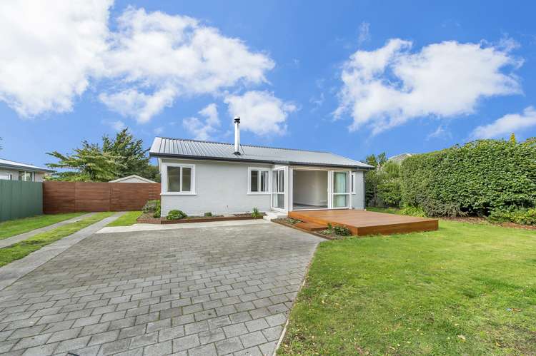 7 Russell Street Darfield_23