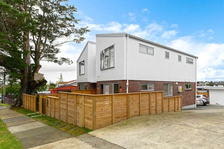 2/61 Glenview Road Glen Eden_8