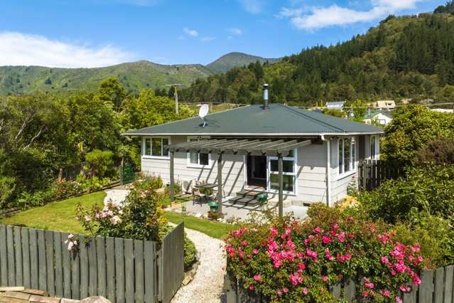 169 Waikawa Road Picton_1