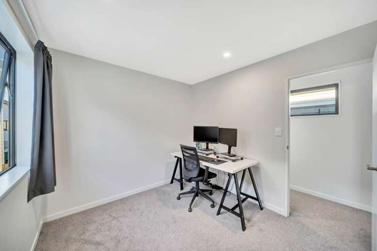 9 John Burn Road Takanini_15