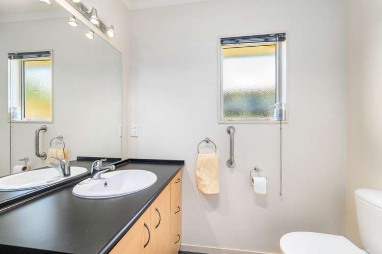 89b Fraser Drive Feilding_25