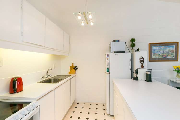 8/219 Grant Road Thorndon_5