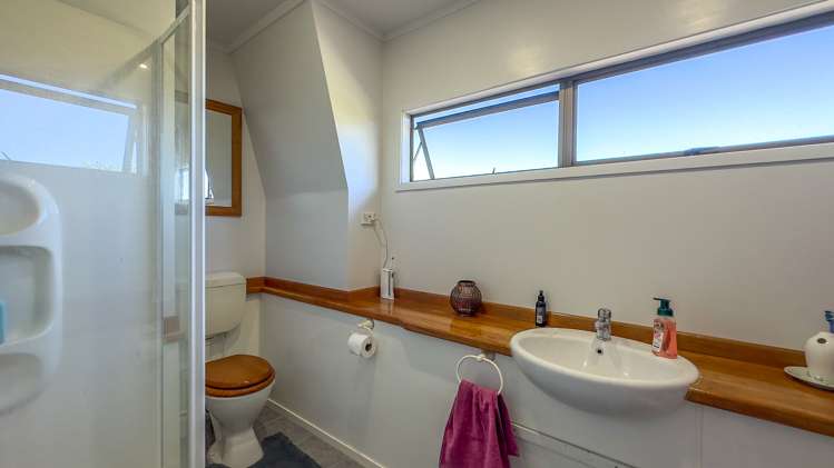 2237 State Highway 2 Maramarua_8