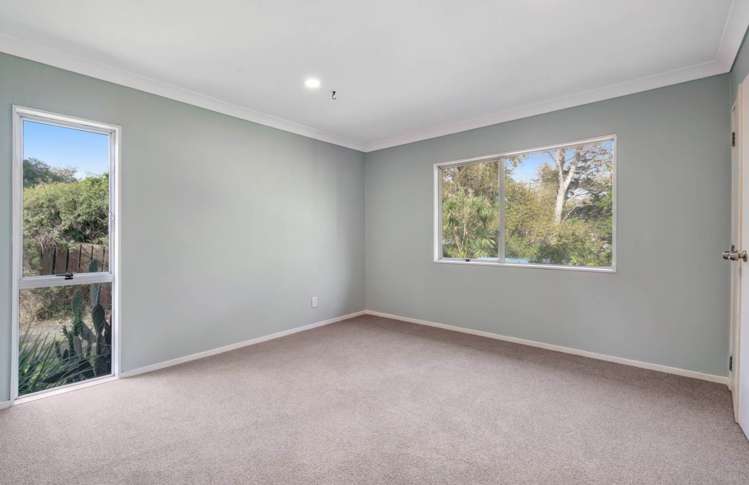 89 Brian Crescent Stanmore Bay_14