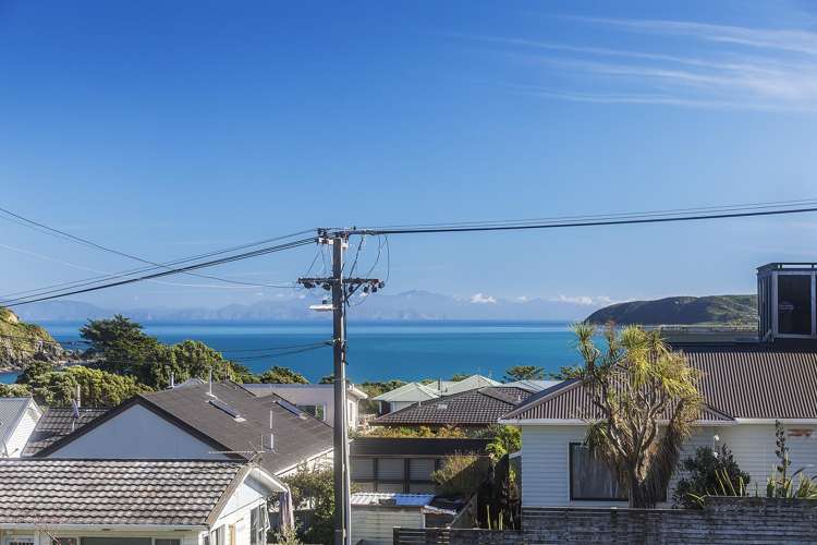 8 Herewini Street Titahi Bay_19