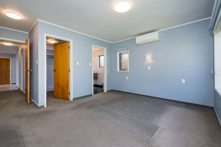 10 Newburn Road Waiake_7