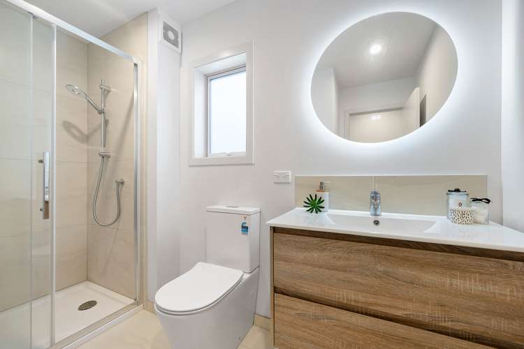 11a Himalaya Crescent Khandallah_12