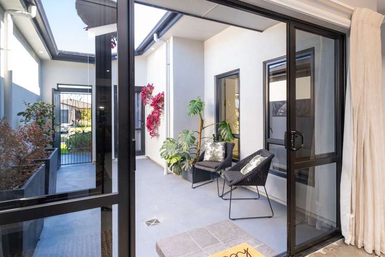 3 Squire Drive Awatoto_9