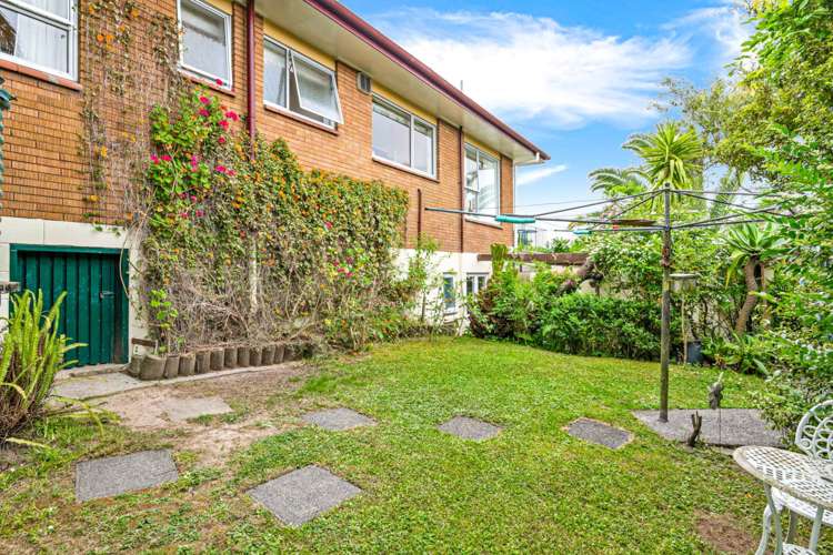 21 Glenwood Avenue Birkenhead_17