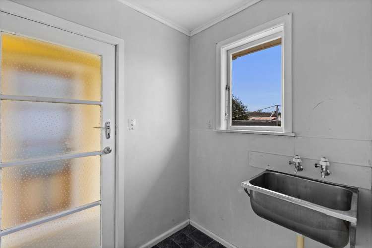 19 Alexander Avenue Onekawa_12