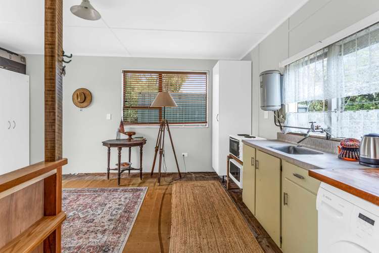 33 South East Highway_1