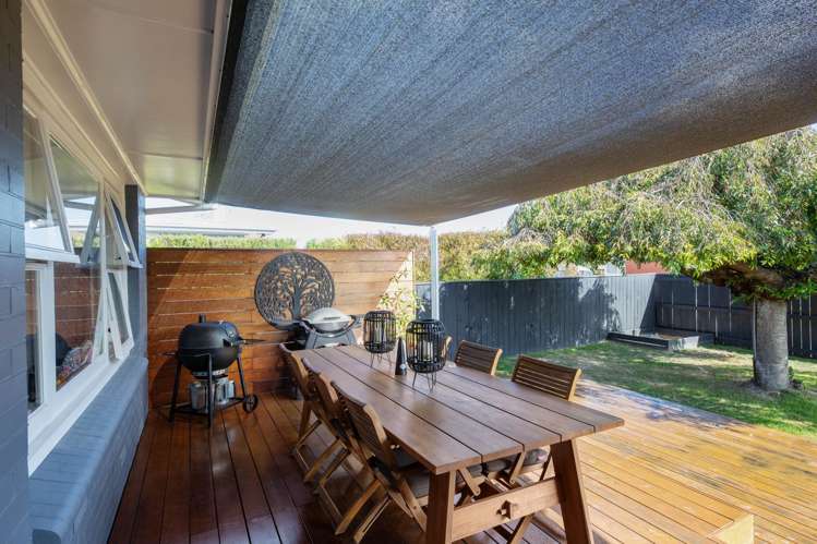 6 Newbourne Crescent Redwoodtown_21