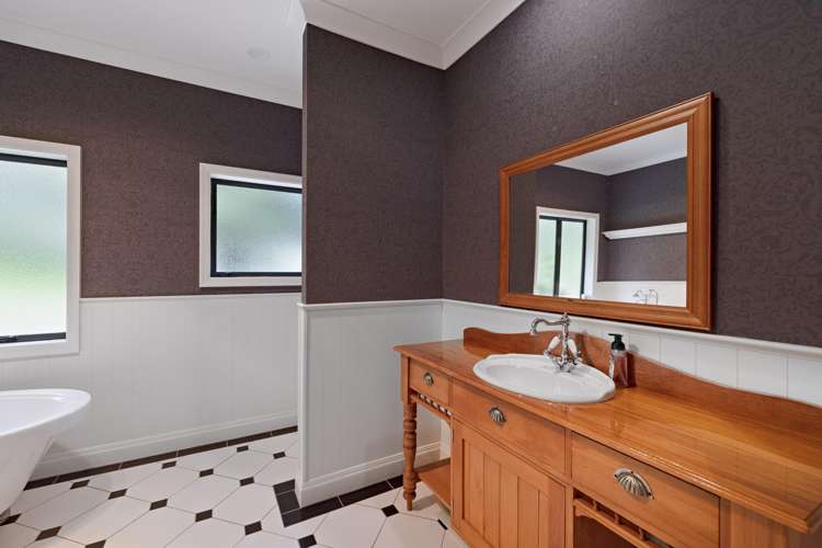 21 Thorn Road Lower Kaimai_23