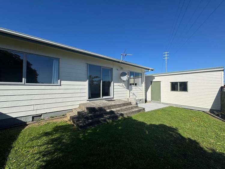 8 Chetwode Grove Newlands_11