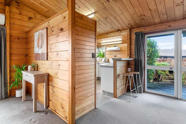 2 Bata Place Pomare_5