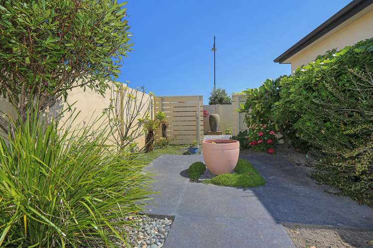 27 Pacific Avenue Poraiti_8