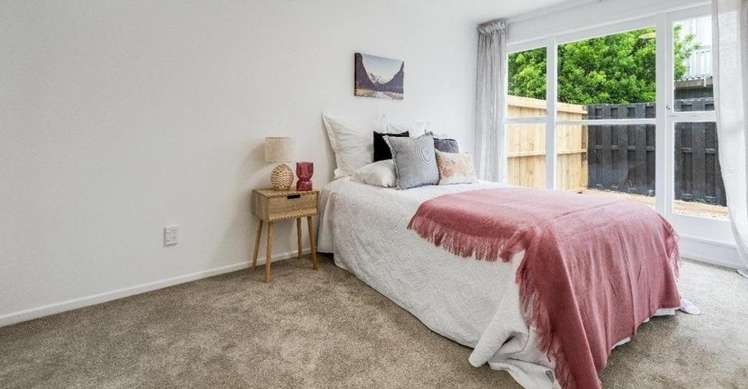 2/43 Cameron road 1074_5