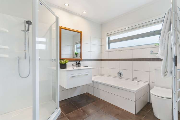 15 Landop Terrace Howick_12