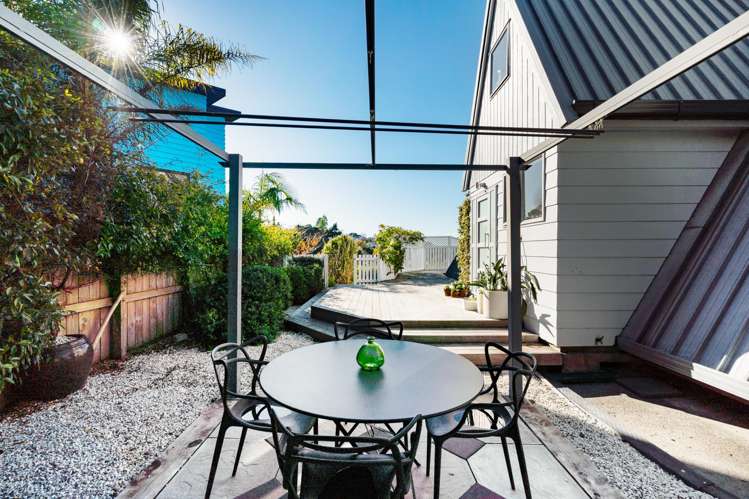 6 Fitzroy Road Bluff Hill_21
