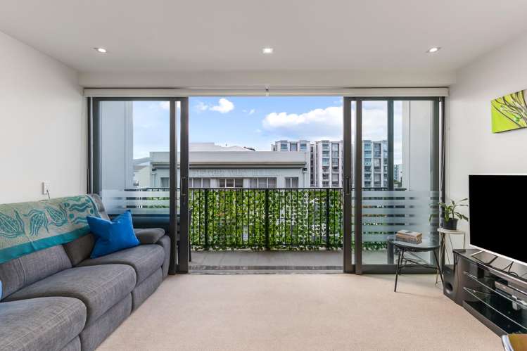 62/13 College Street Te Aro_6
