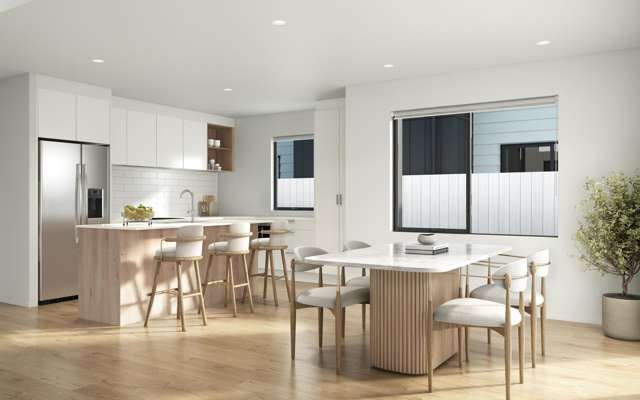 Spacious 3-Bed Home in Waiata Shores!