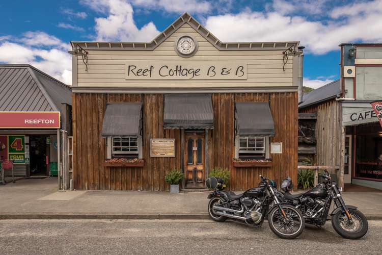 55 Broadway Reefton_6