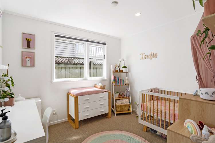 7 Cron Avenue Te Atatu South_11