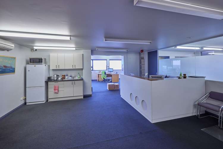 10-12 Meachen Street Seaview_13