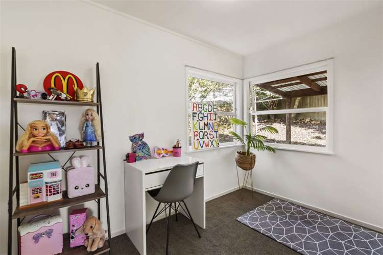 5 Taurus Crescent Beach Haven_19