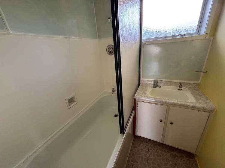 1/6 Hedge Row Sunnyhills_8