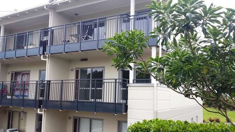 B7/71 Spencer Road Oteha_1